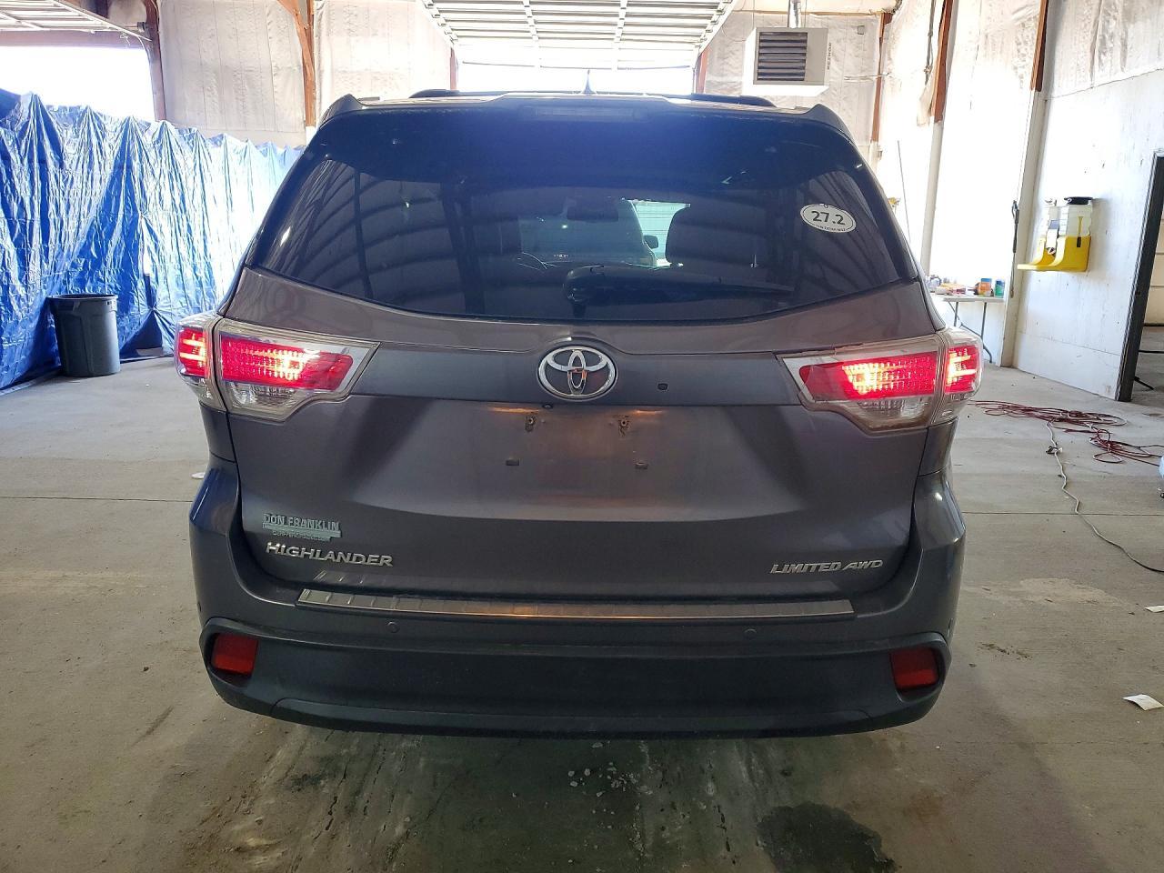 2016 Toyota Highlander Limited - Image 6
