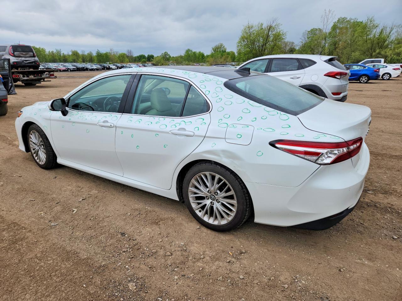 2019 Toyota Camry Xle - Image 2