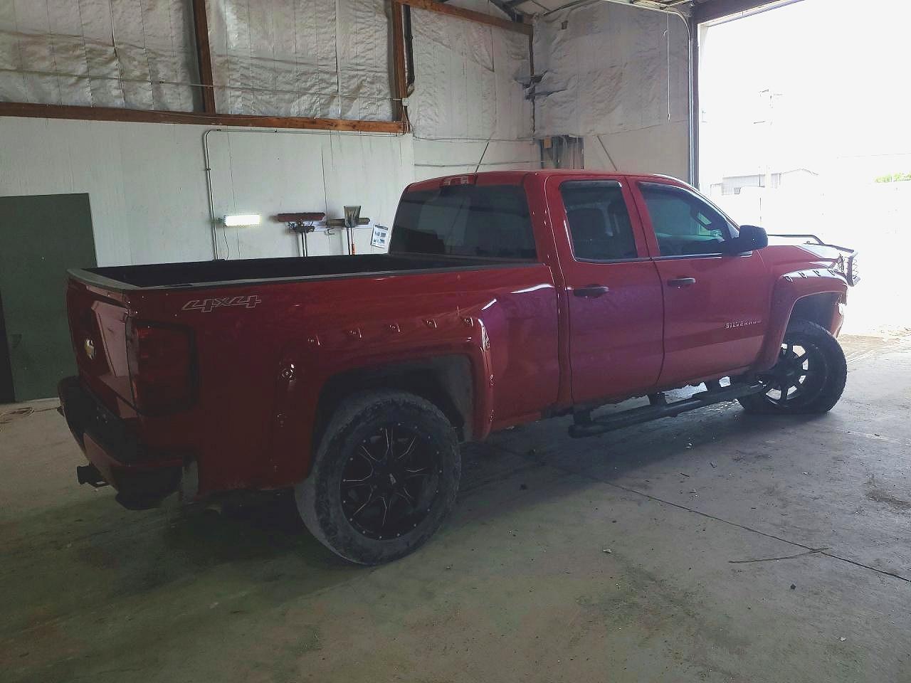 2017 Chevrolet Silverado K1500 Custom - Image 3