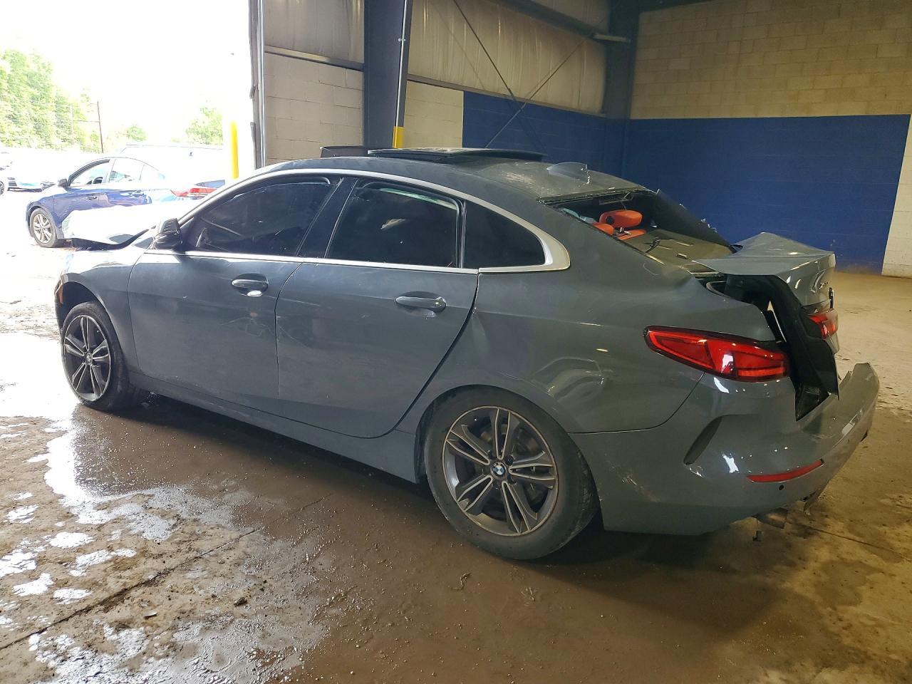 2021 BMW 228Xi - Фото 2