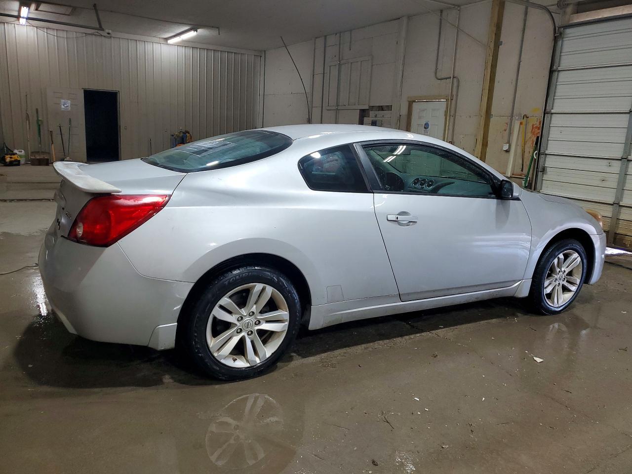 2013 Nissan Altima S - Фото 3