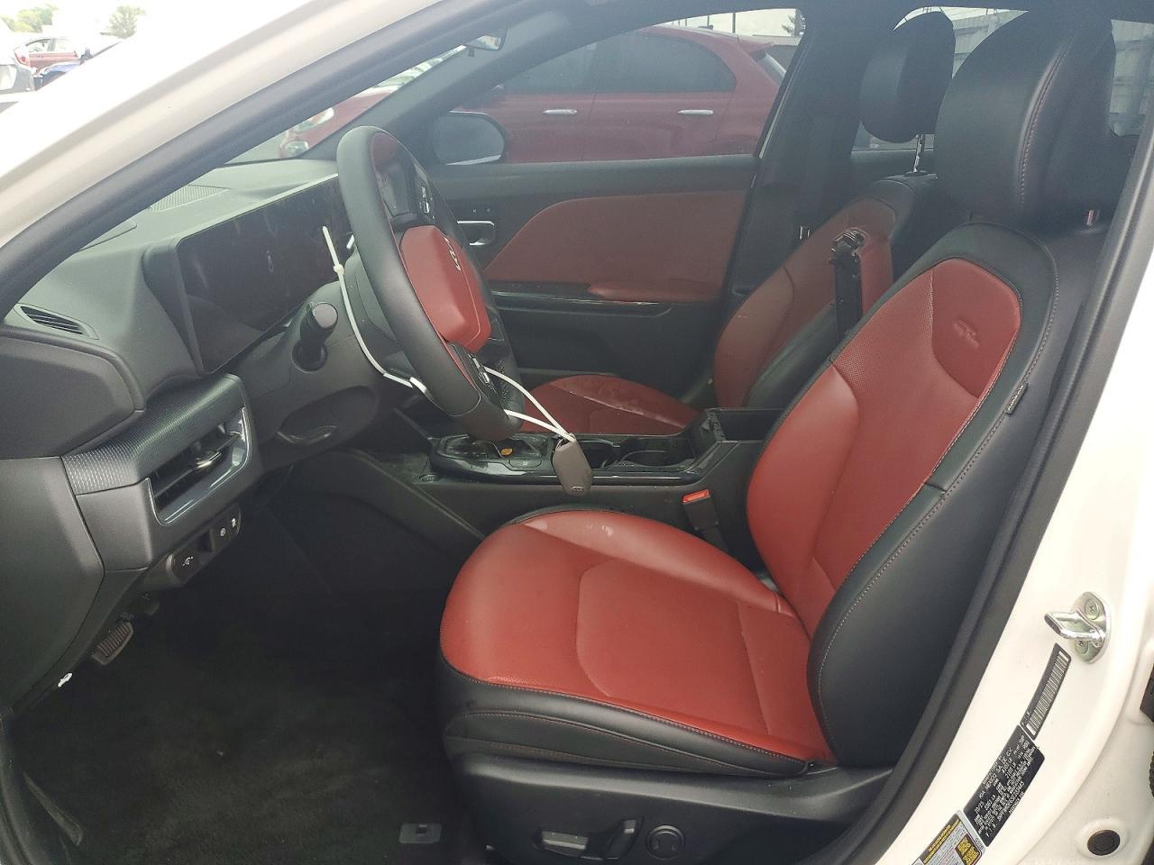 2025 Kia K4 Gt Line - Image 7