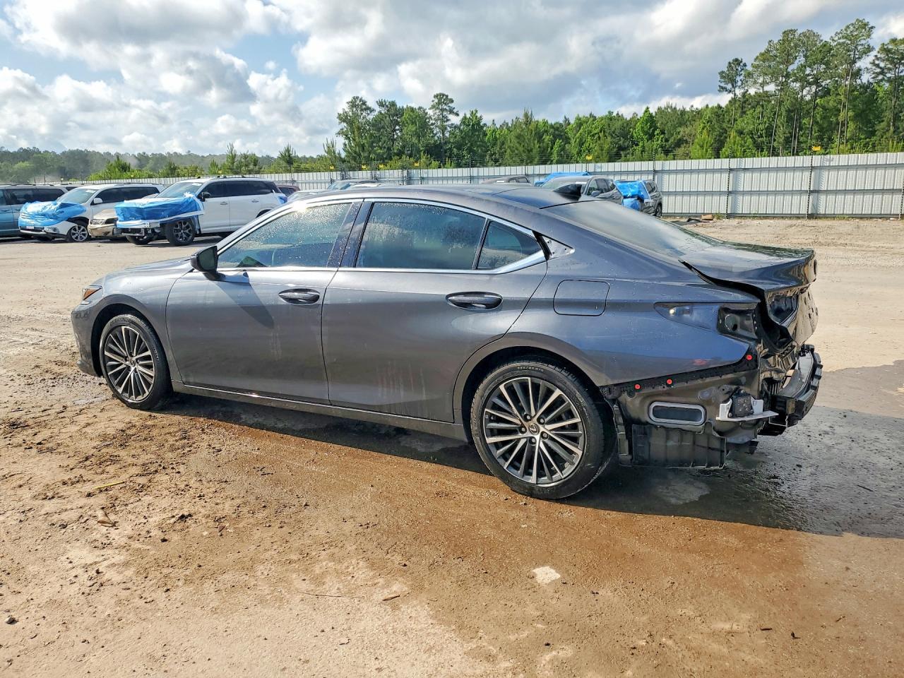 2022 Lexus Es 350 Base - Image 2