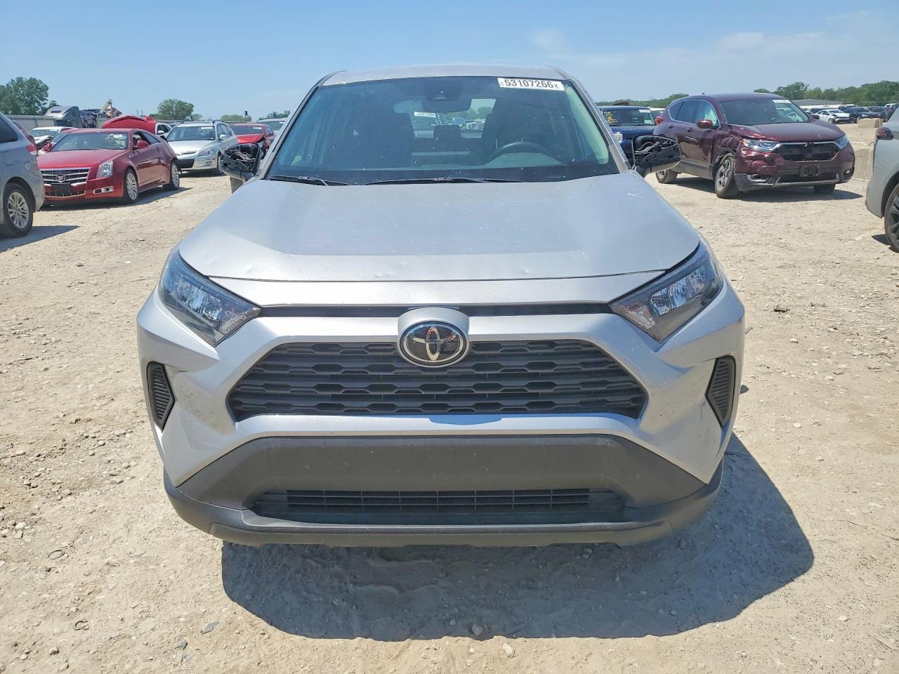 2022 Toyota Rav4 Le - Image 5