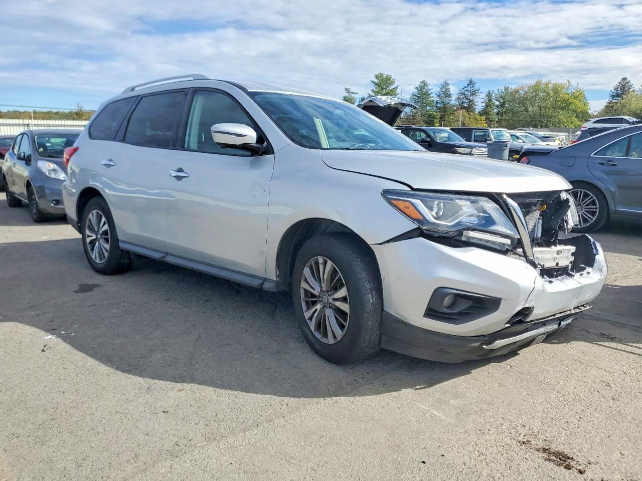 2019 Nissan Pathfinder Sl - Image 4
