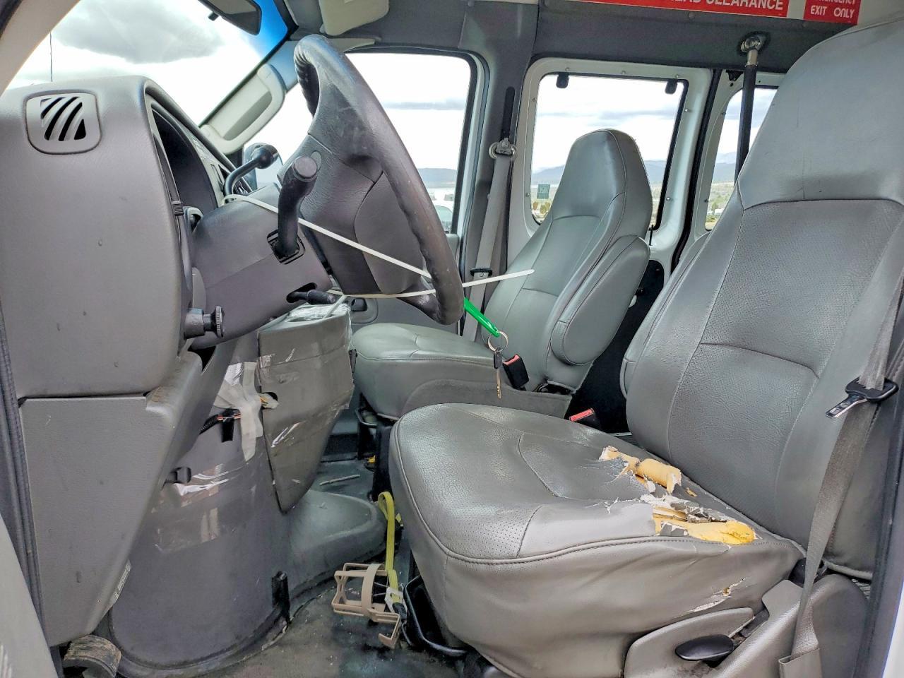 2008 Ford Econoline E350 Super Duty Van - Фото 7