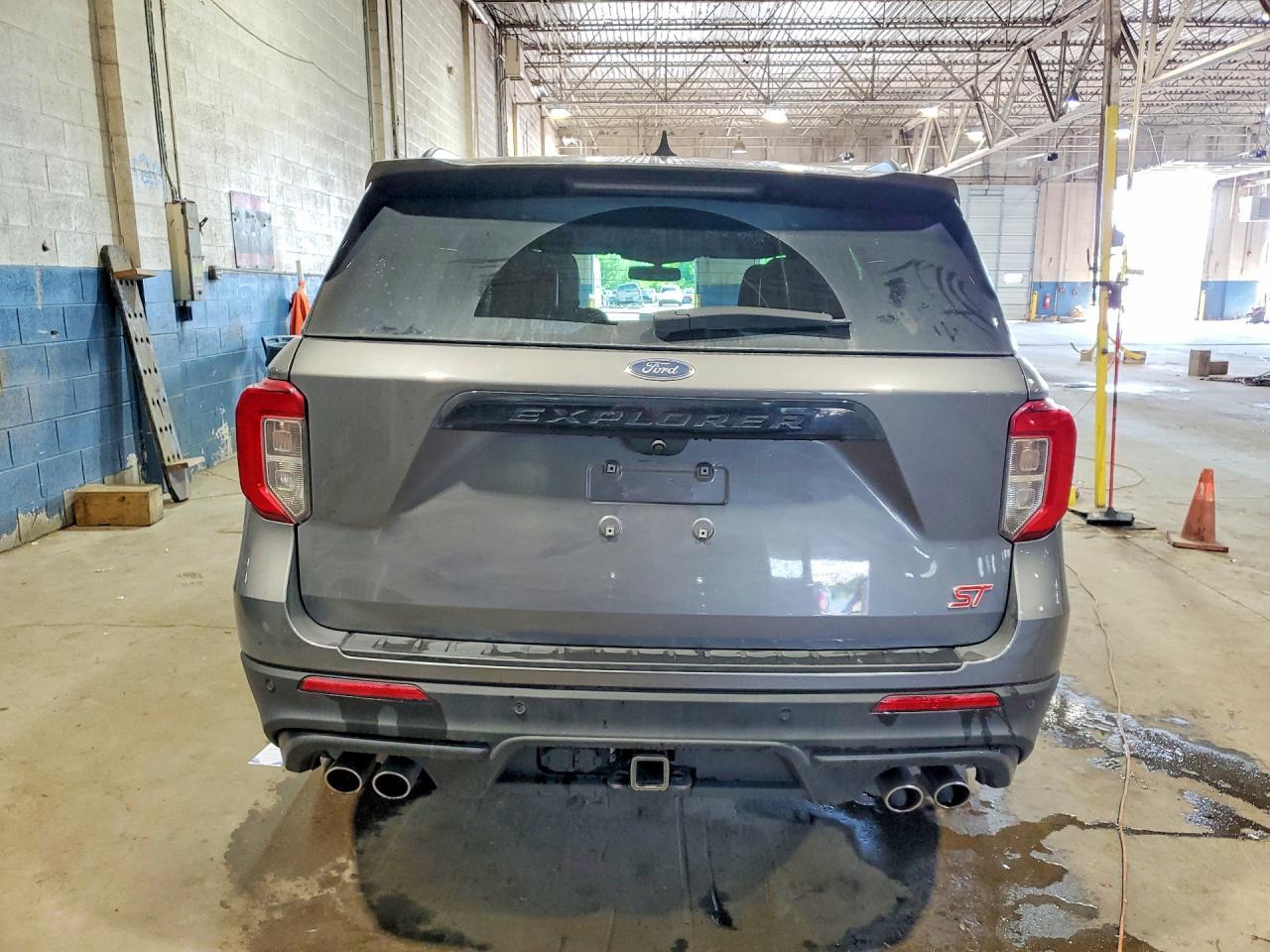 2024 Ford Explorer St - Image 6