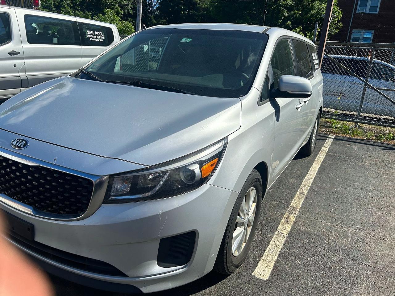 2018 Kia Sedona Lx - Фото 2