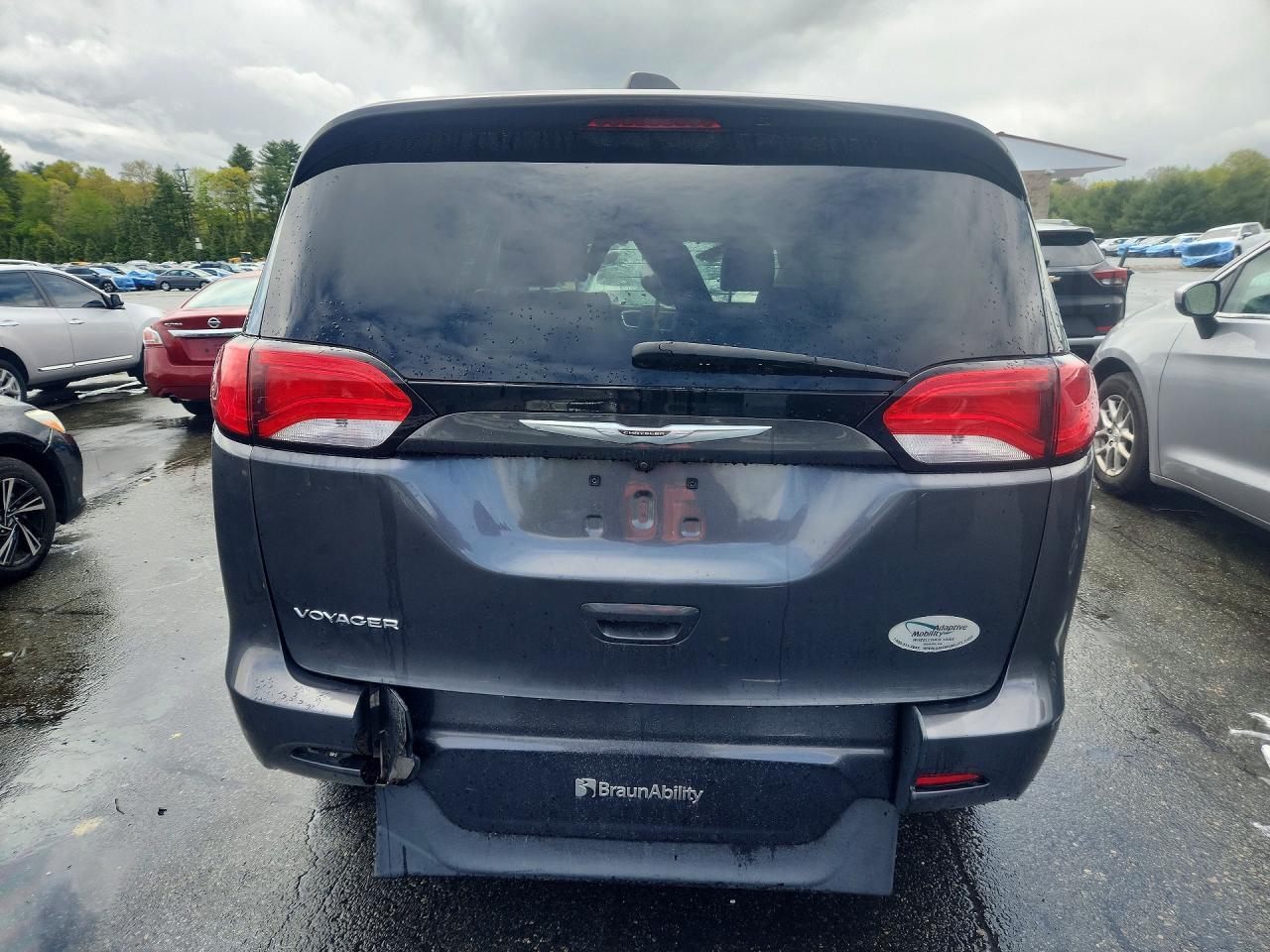 2021 Chrysler Voyager Lxi - Фото 6