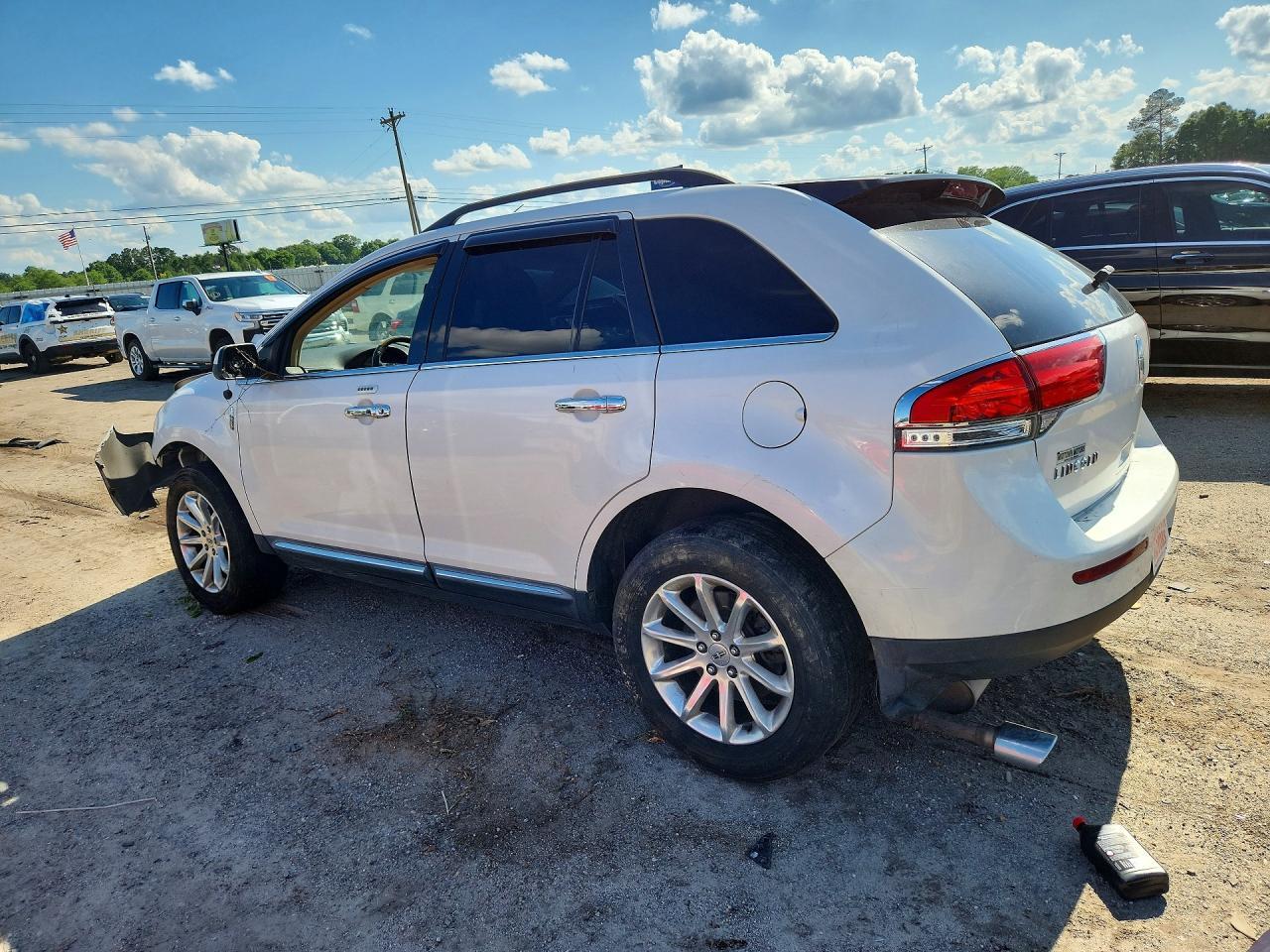 2011 Lincoln Mkx - Image 2