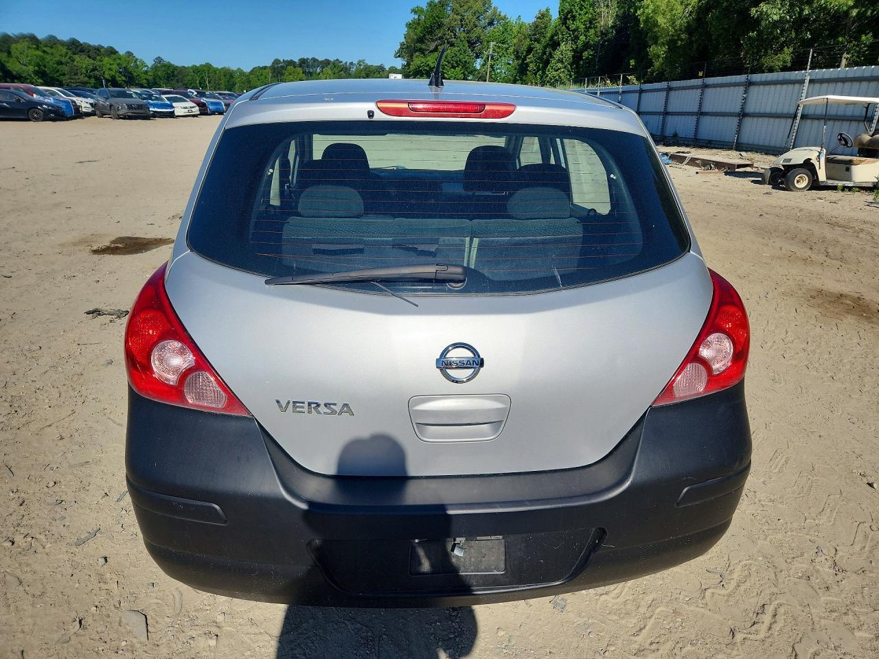 2012 Nissan Versa 1.8 S - Фото 6