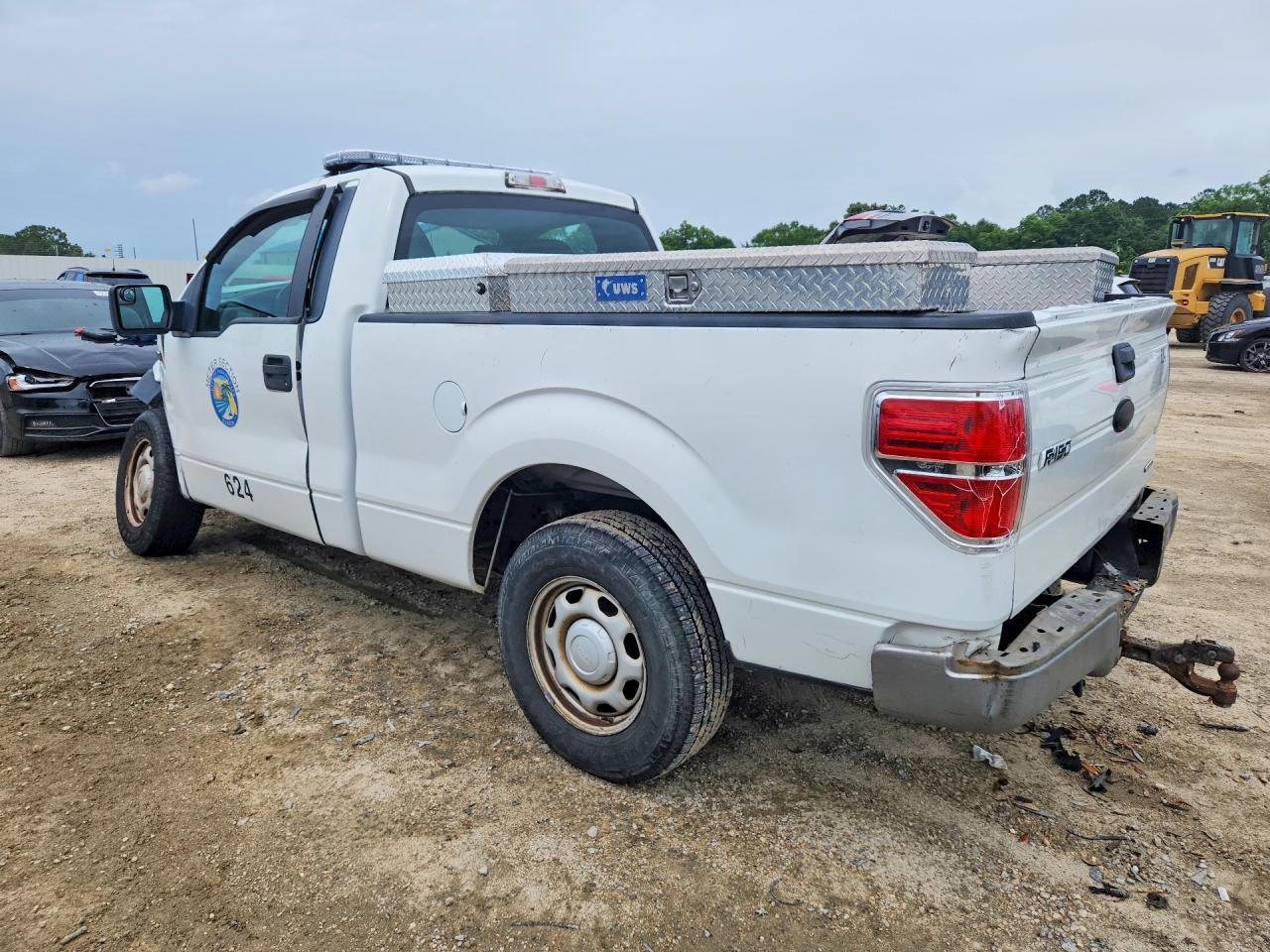 2011 Ford F150 - Фото 2