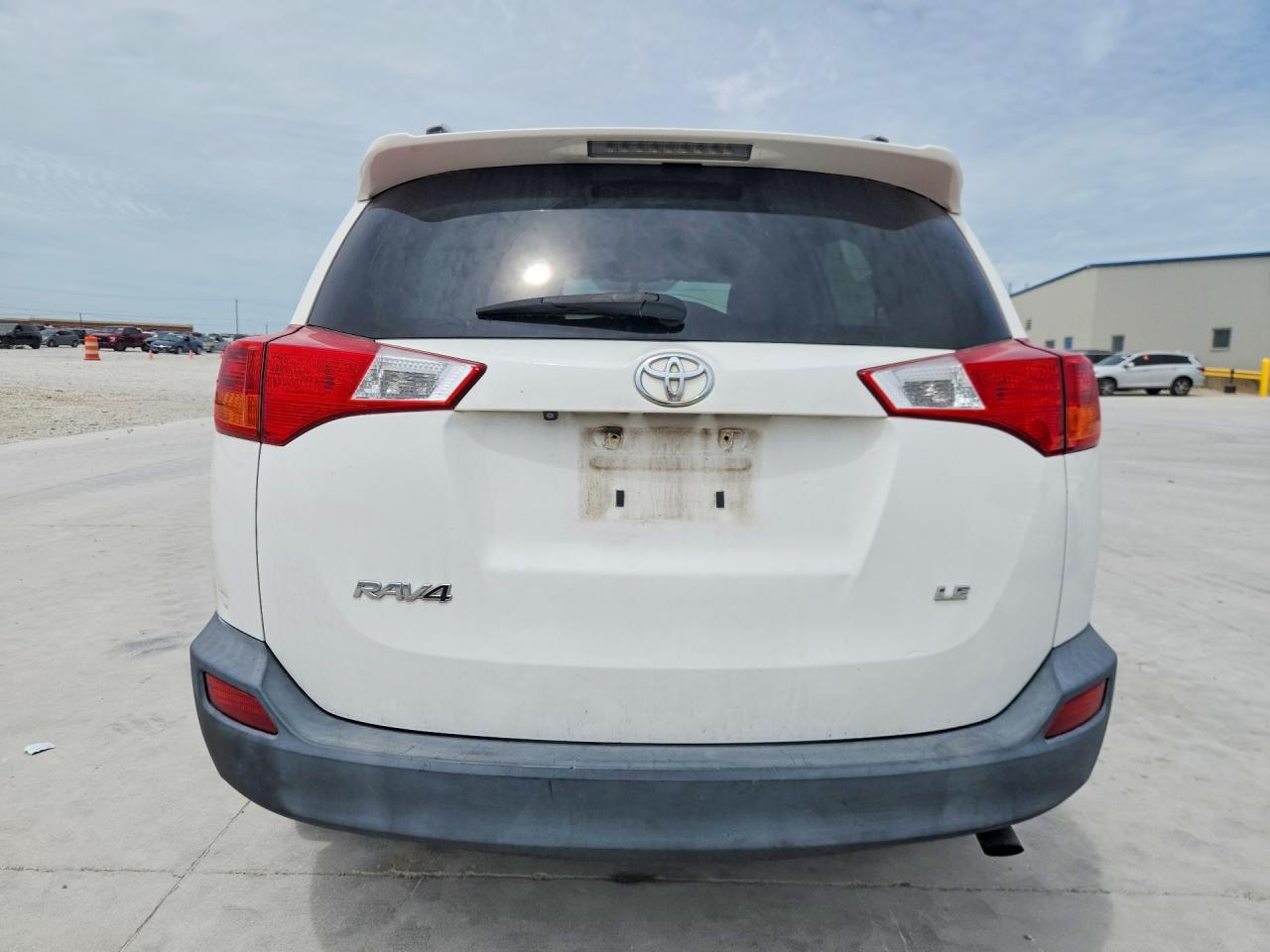 2014 Toyota Rav4 Le - Image 6