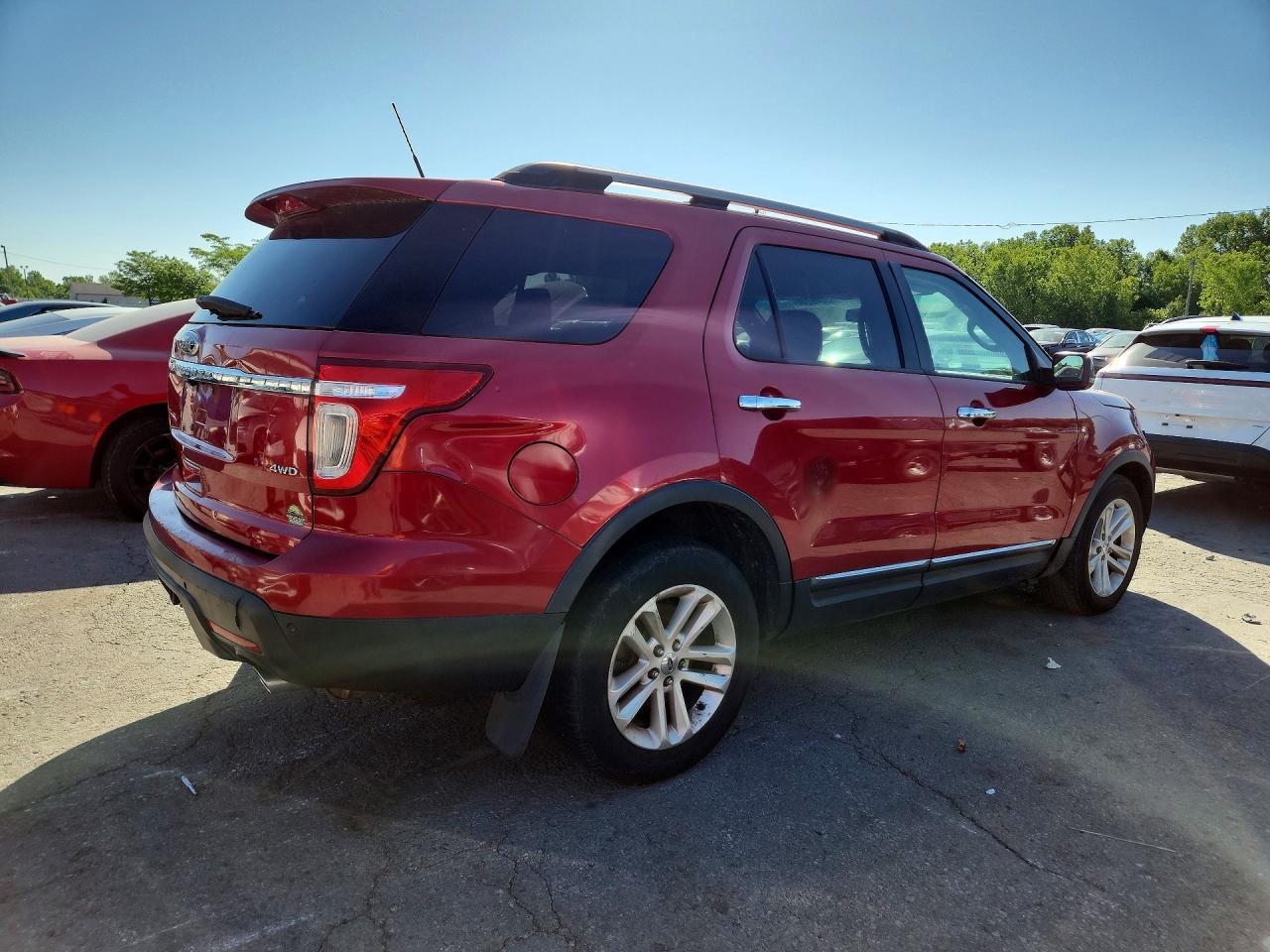 2011 Ford Explorer Xlt - Image 3