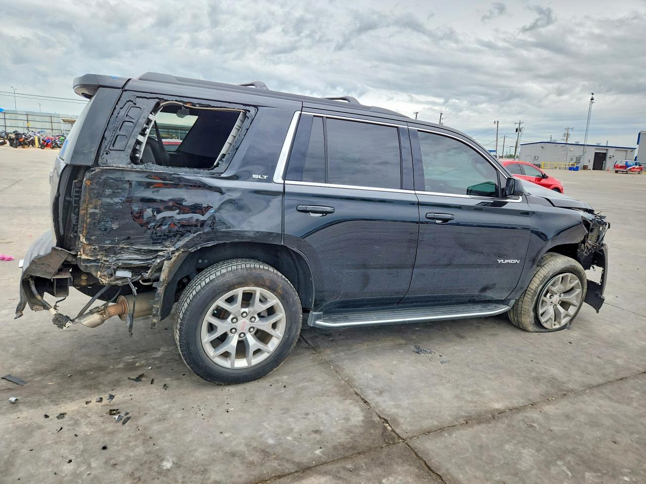 2018 GMC Yukon Slt - Фото 3