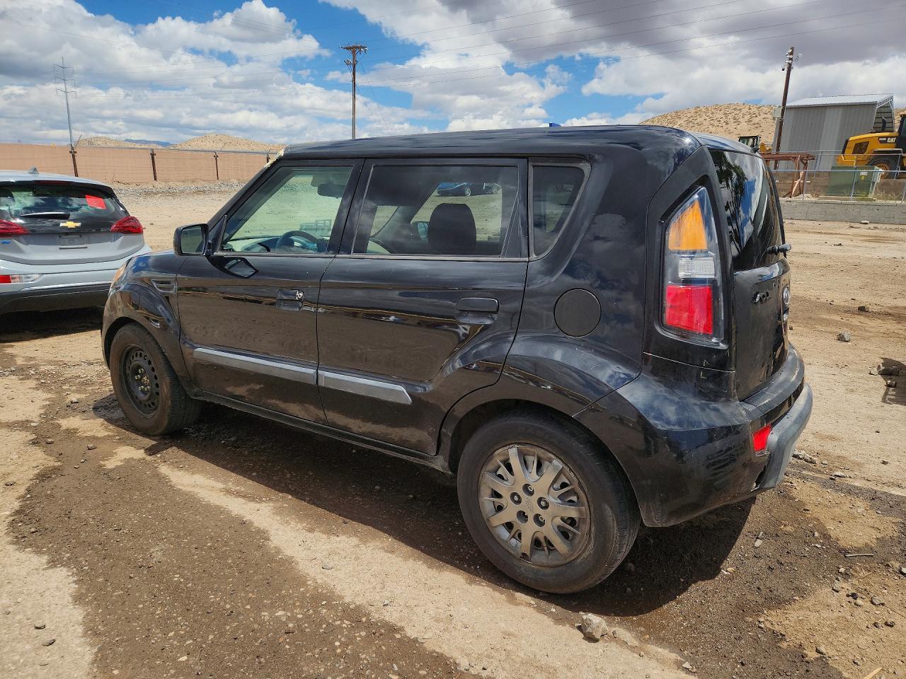 2010 Kia Soul + - Image 2