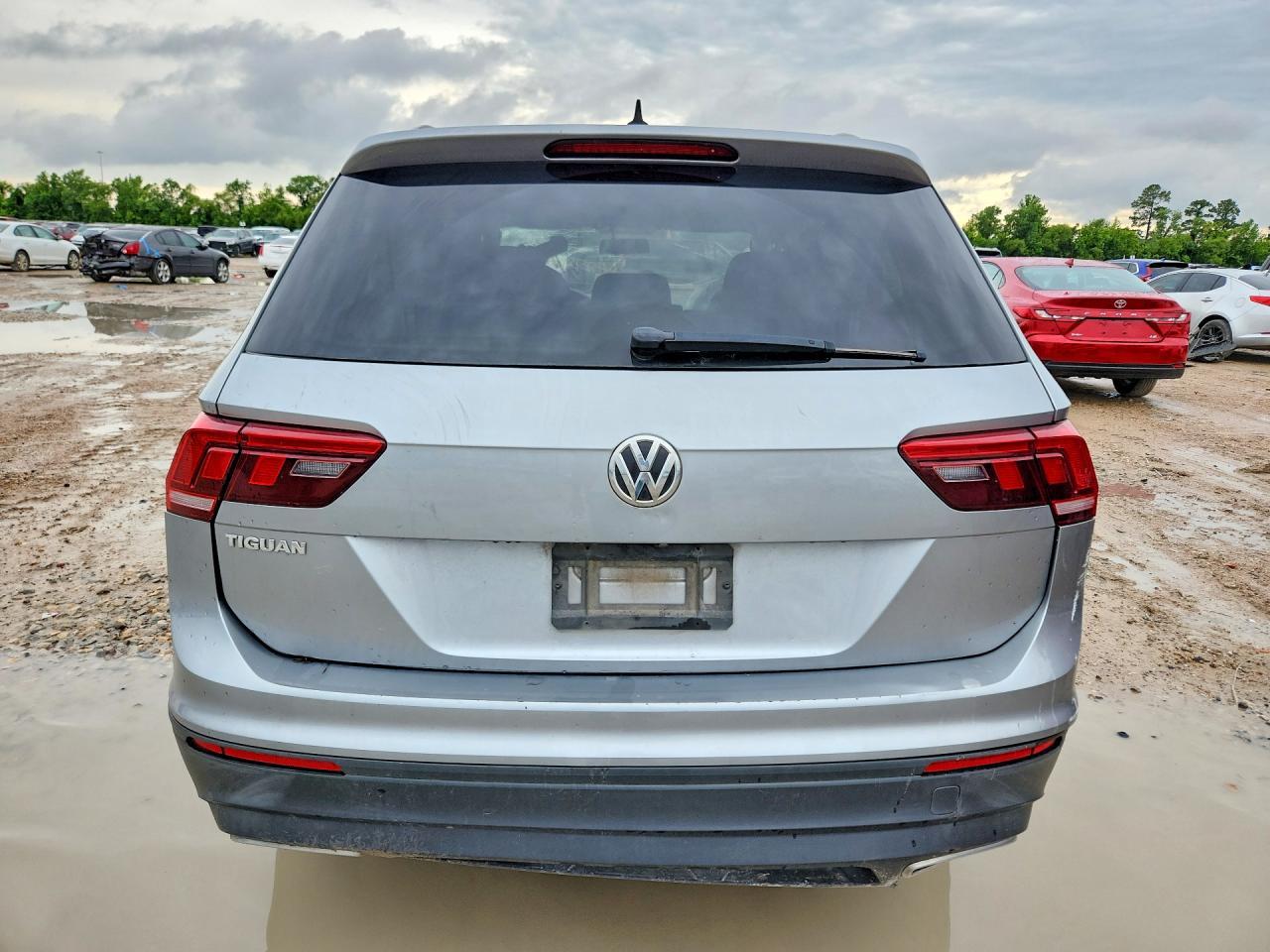 2020 Volkswagen Tiguan S - Image 6