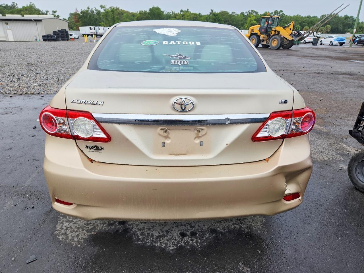 2011 Toyota Corolla Le - Фото 6