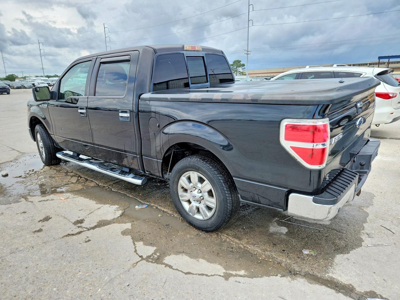 2010 Ford F150 Supercrew - Image 2