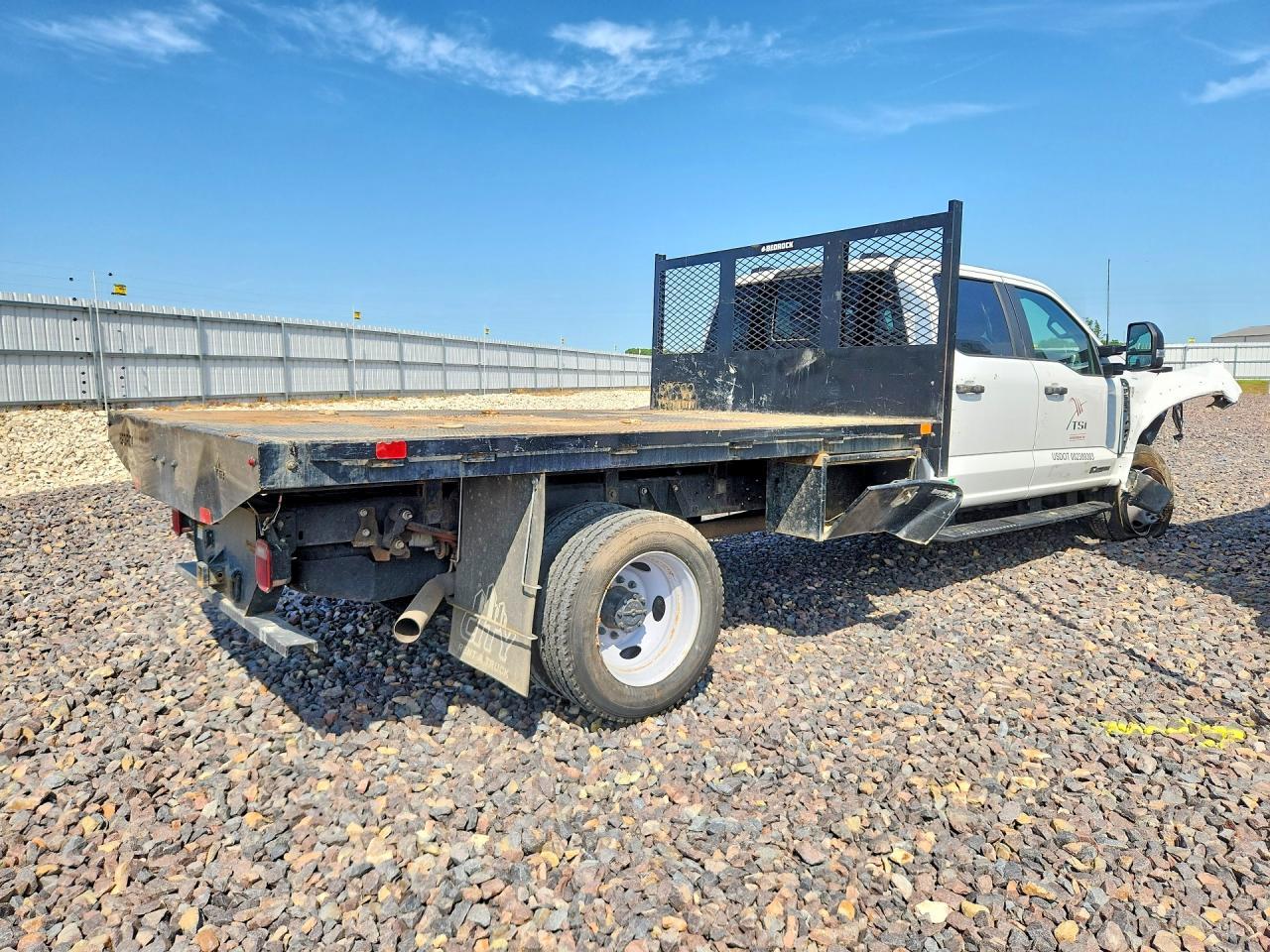 2024 Ford F550 Super Duty - Фото 3