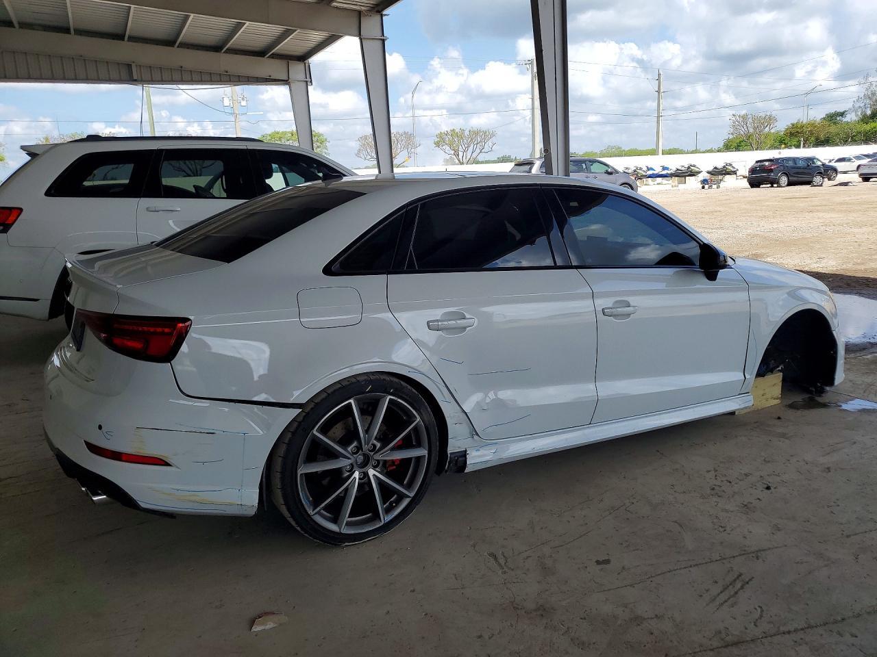 2020 Audi S3 Premium Plus - Фото 3