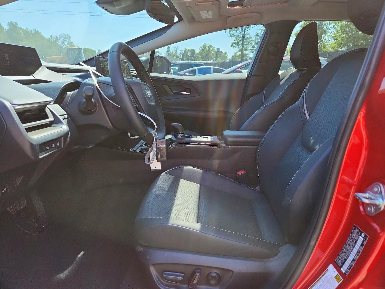 2024 Toyota Prius Limited - Фото 7