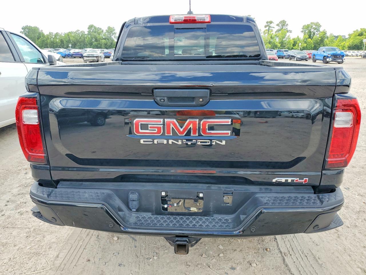 2024 GMC Canyon At4 - Image 6