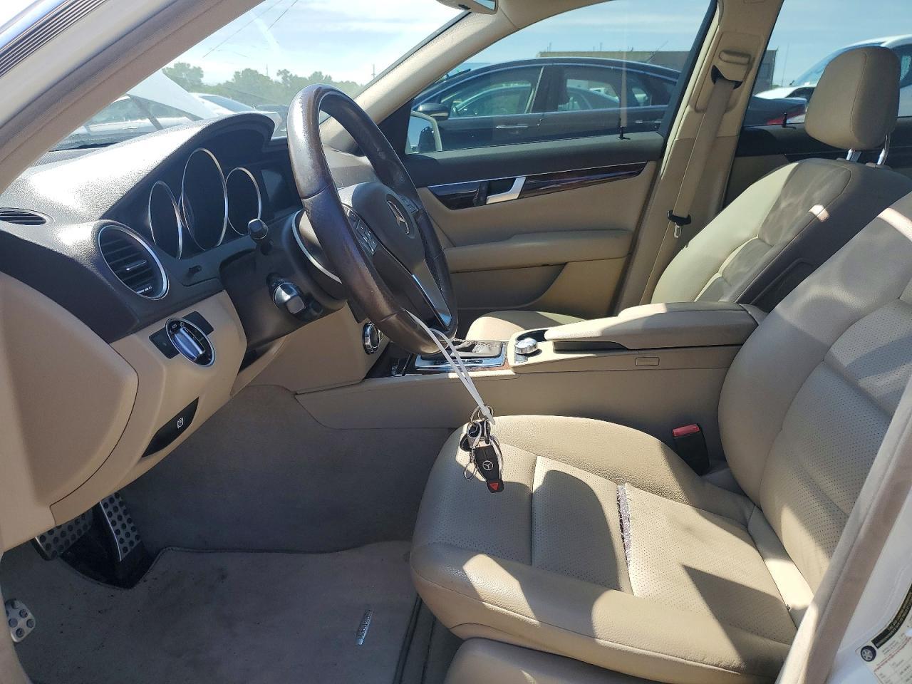 2012 Mercedes-Benz C 300 4Matic - Фото 7
