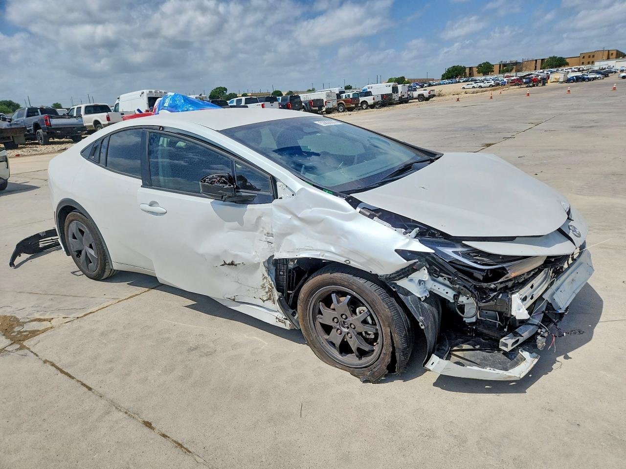 2025 Toyota Prius Le - Фото 4