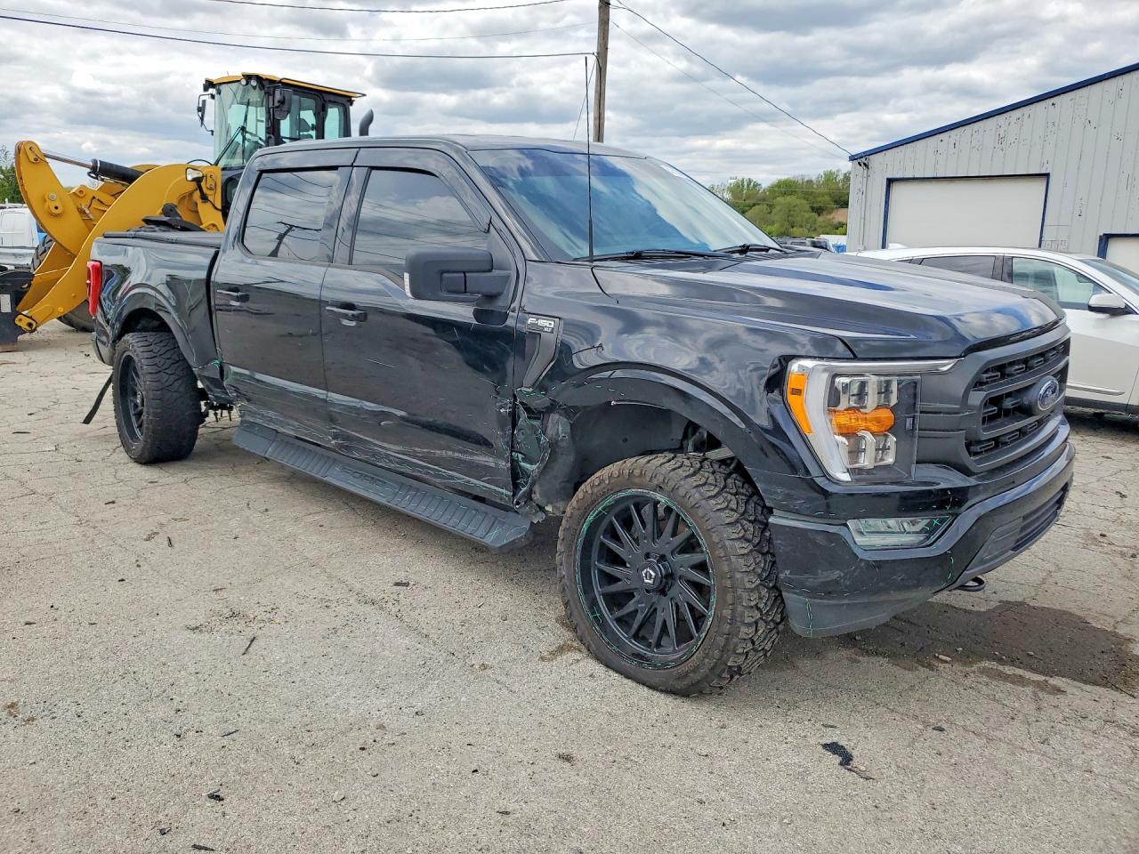 2023 Ford F150 Supercrew - Image 4