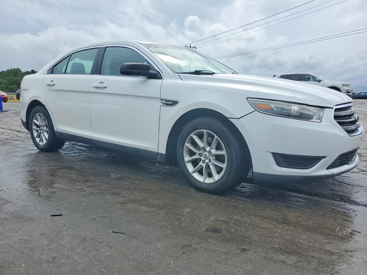 2013 Ford Taurus Se - Фото 4