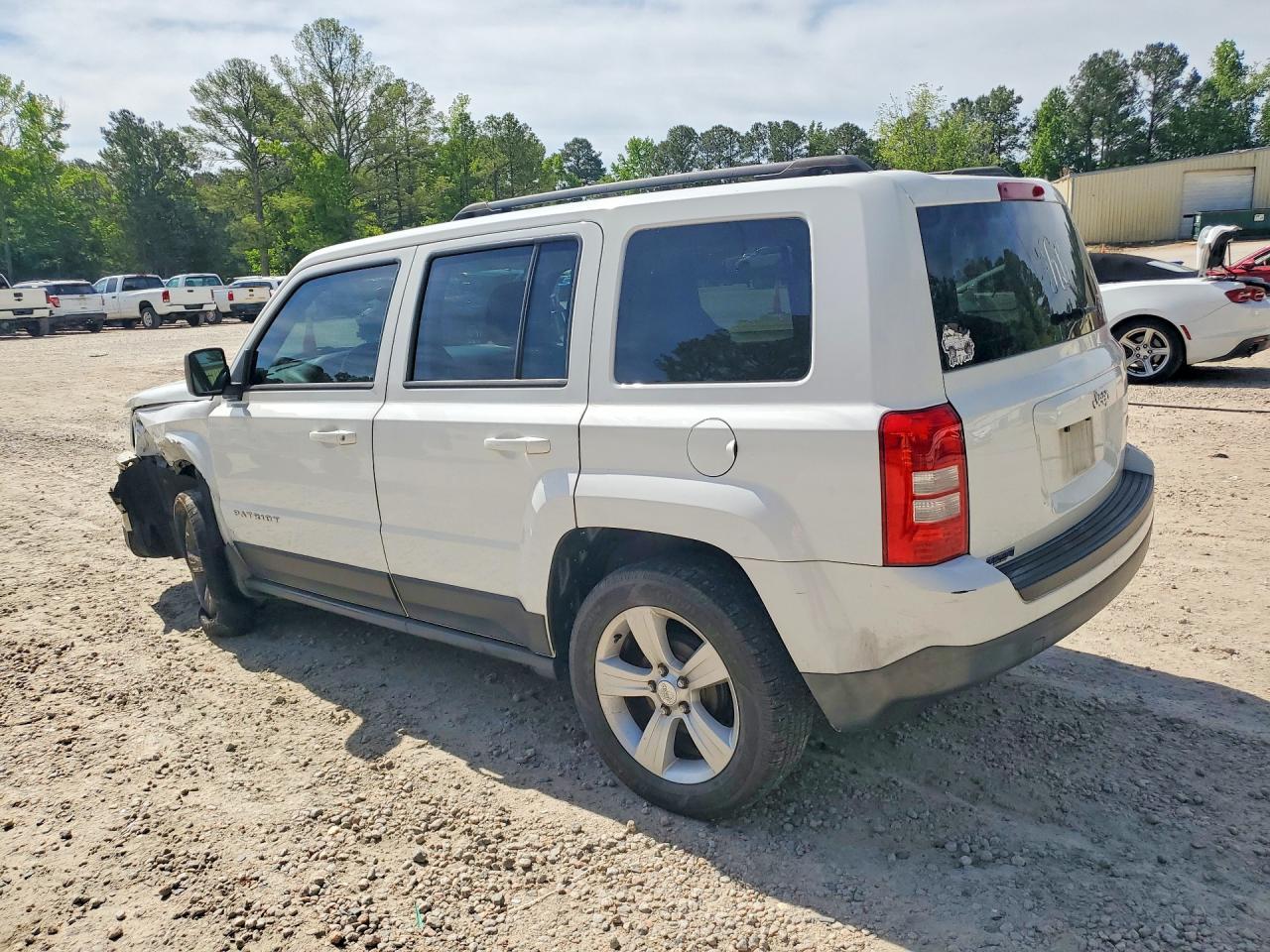 2014 Jeep Patriot Latitude - Image 2