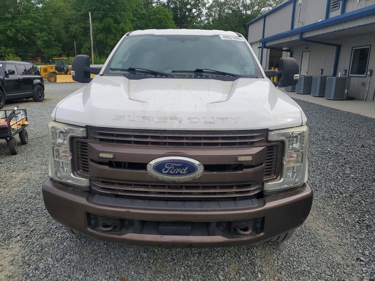 2017 Ford F250 Super Duty - Image 5