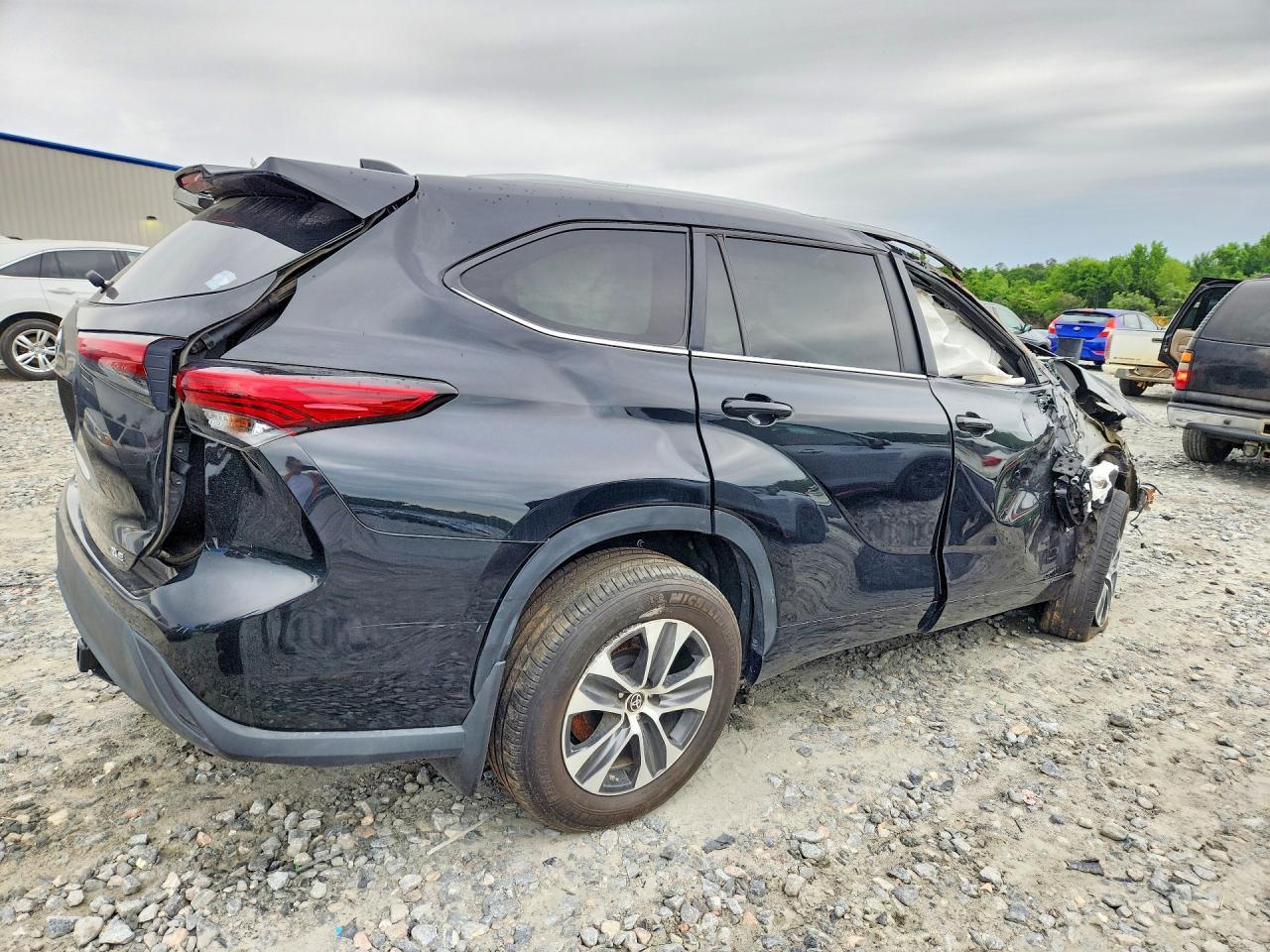 2023 Toyota Highlander Xle - Фото 3