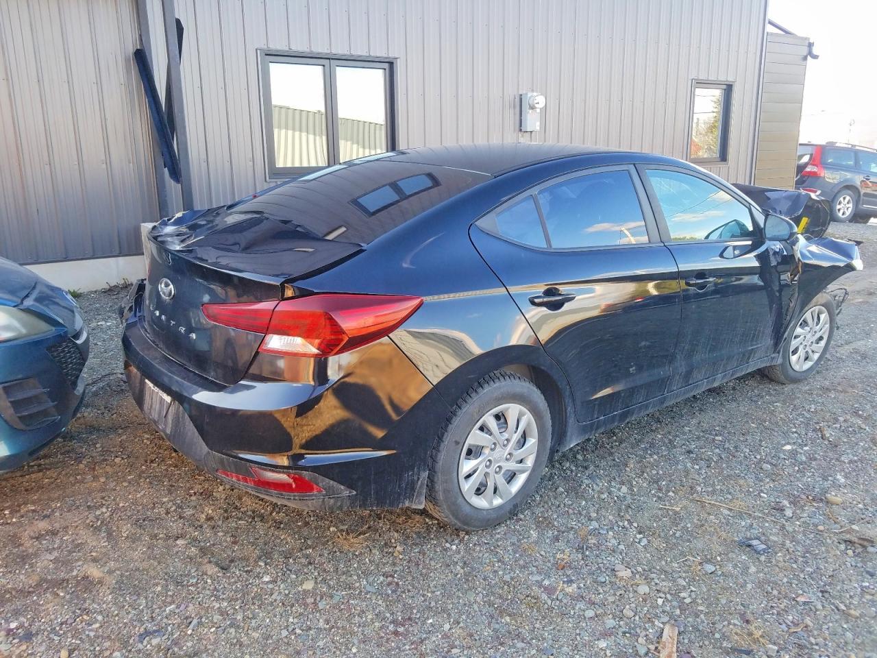 2019 Hyundai Elantra Se - Фото 3