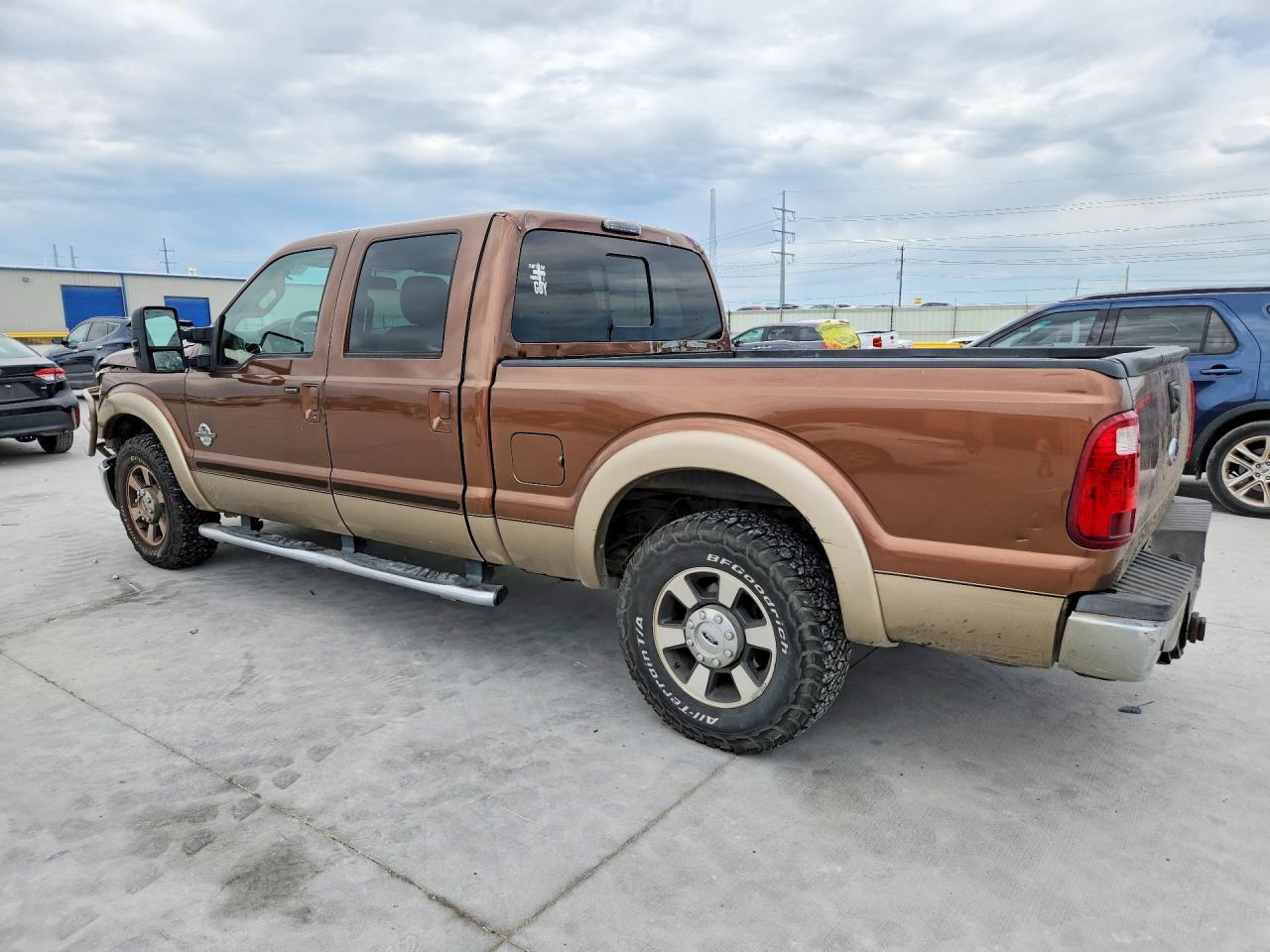 2011 Ford F250 Super Duty - Image 2