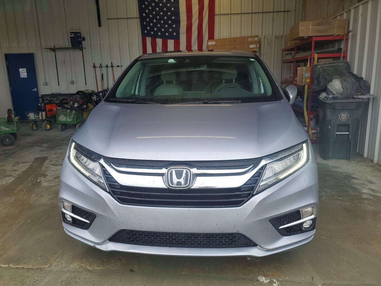 2018 Honda Odyssey Touring - Фото 5