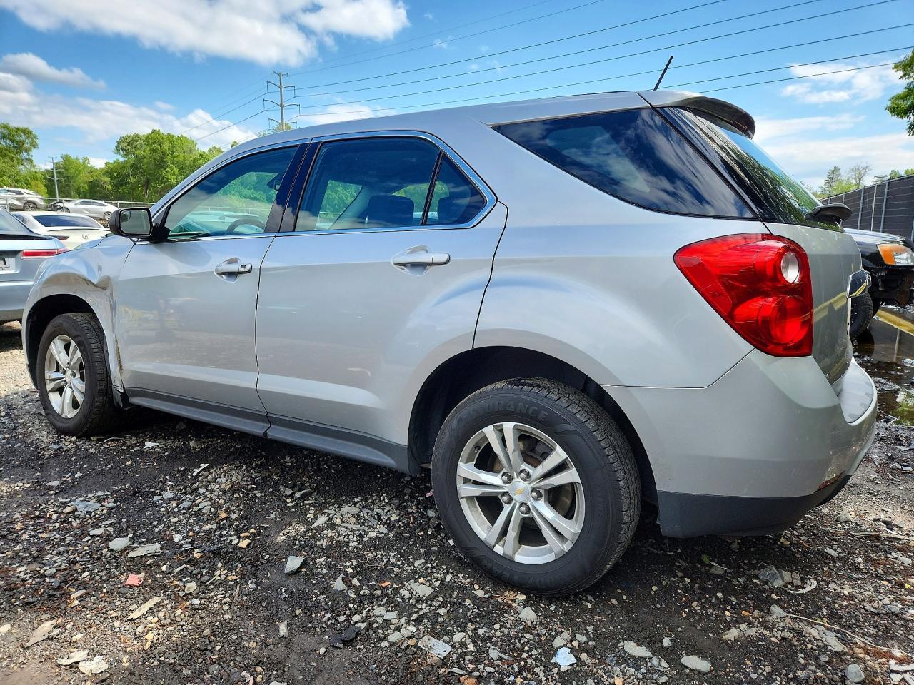 2013 Chevrolet Equinox Ls - Image 2