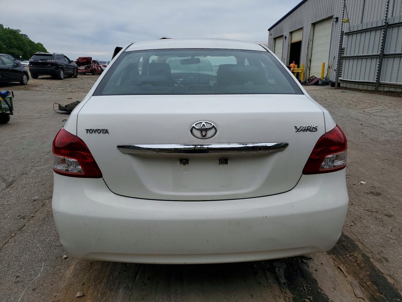 2010 Toyota Yaris Base - Image 6