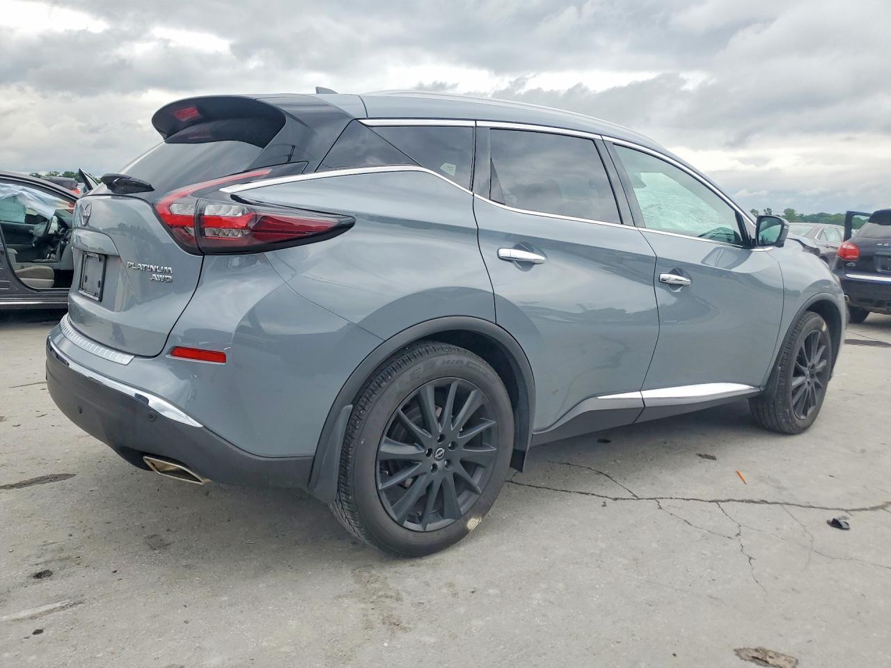 2024 Nissan Murano Platinum - Image 3