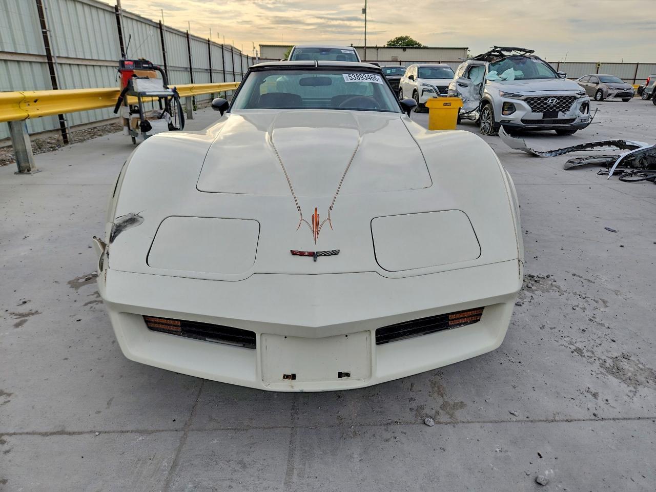1981 Chevrolet Corvette - Фото 5