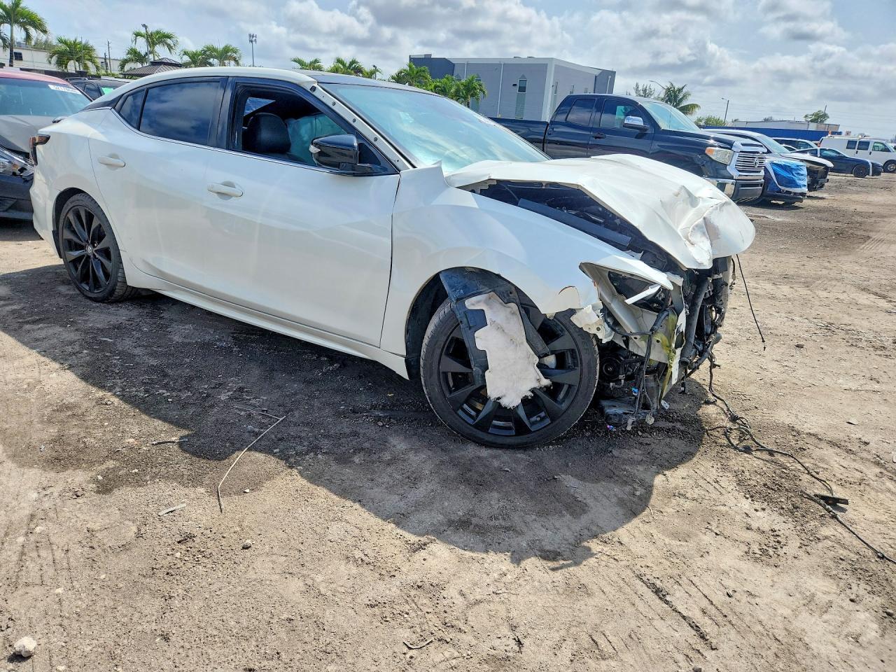 2019 Nissan Maxima 3.5 Sr - Image 4