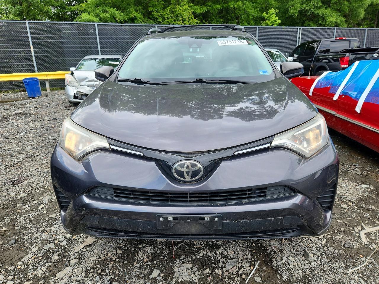 2017 Toyota Rav4 Le - Image 5