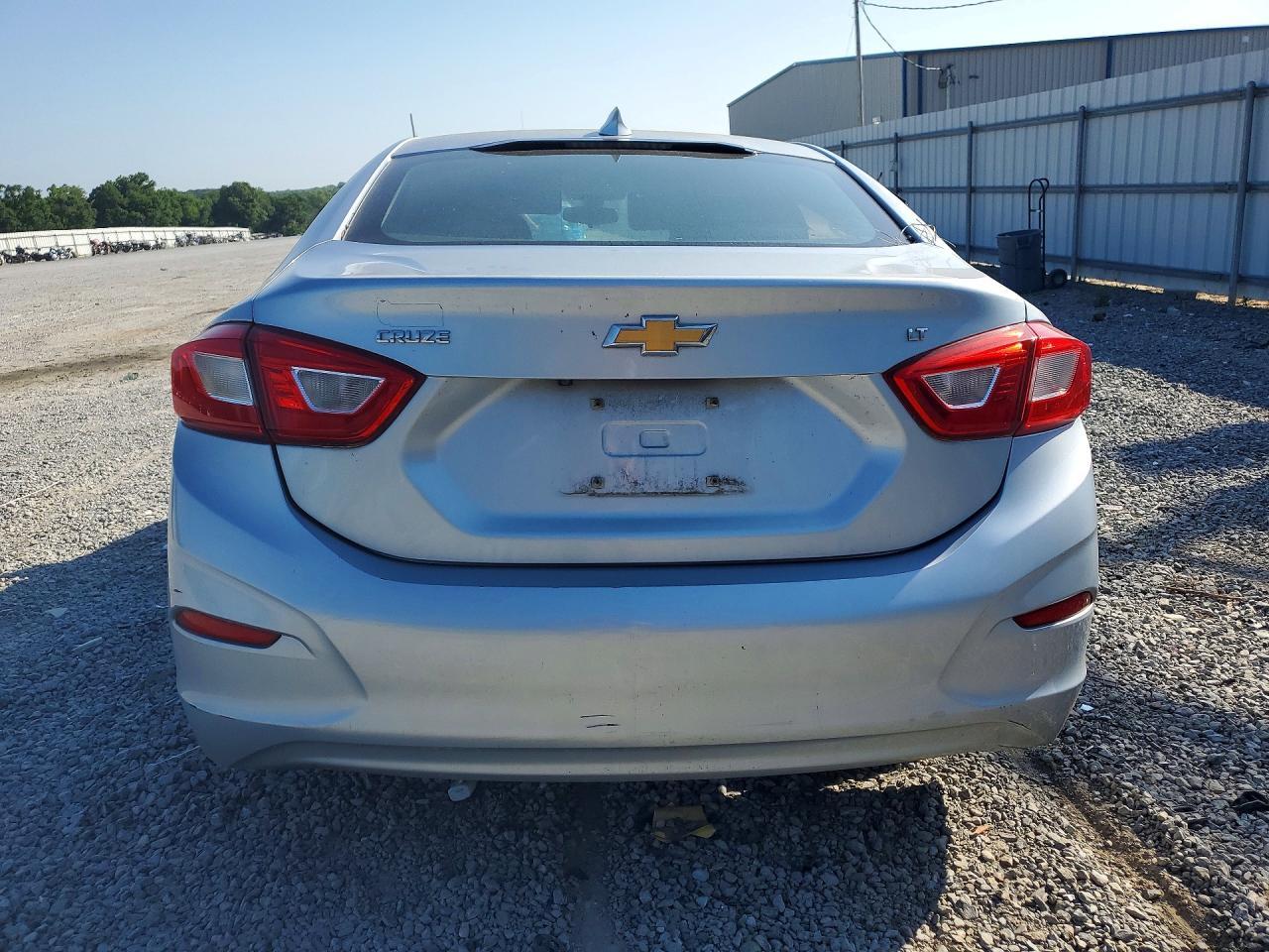 2018 Chevrolet Cruze Lt - Фото 6