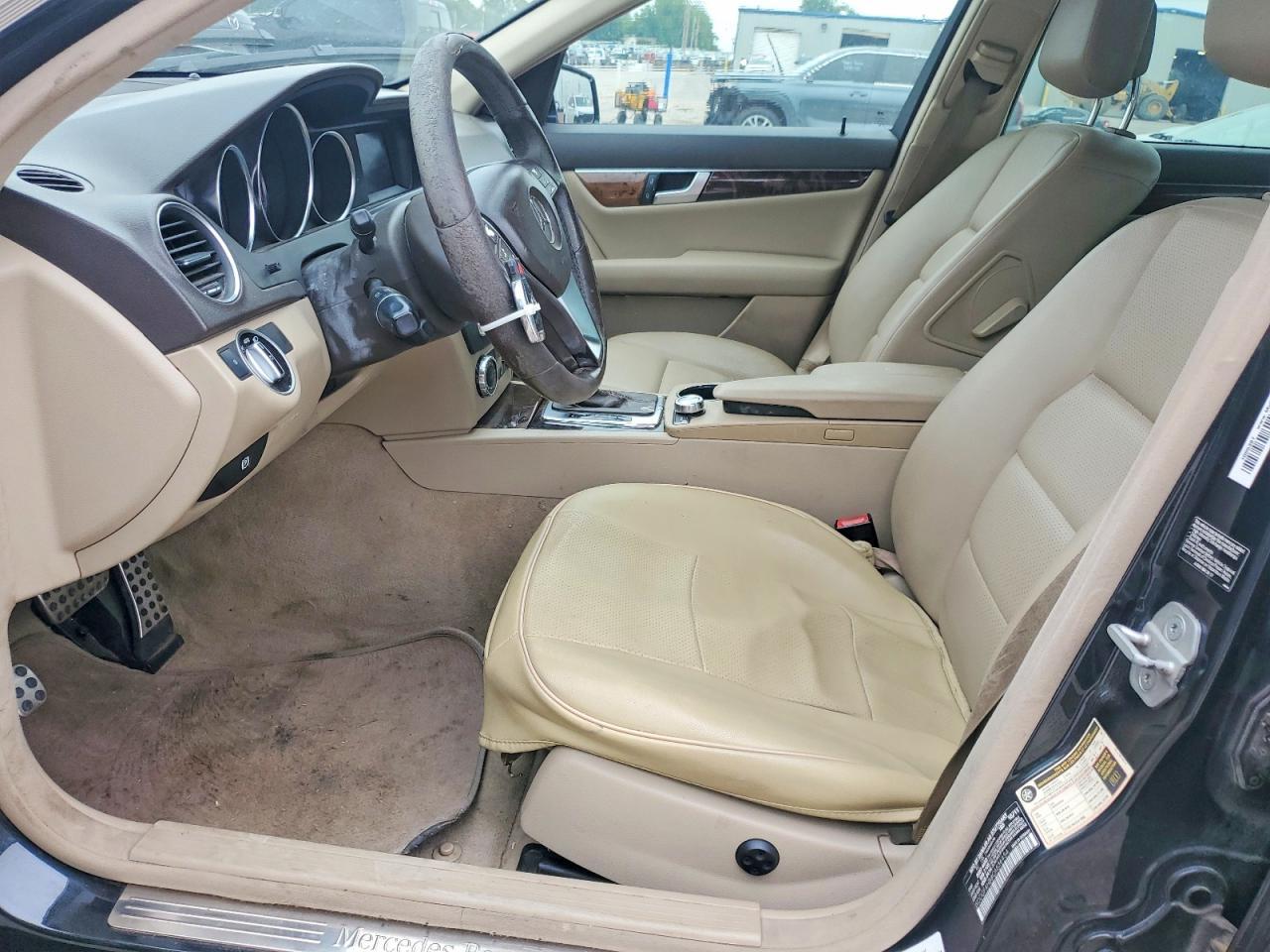 2012 Mercedes-Benz C 250 - Image 7