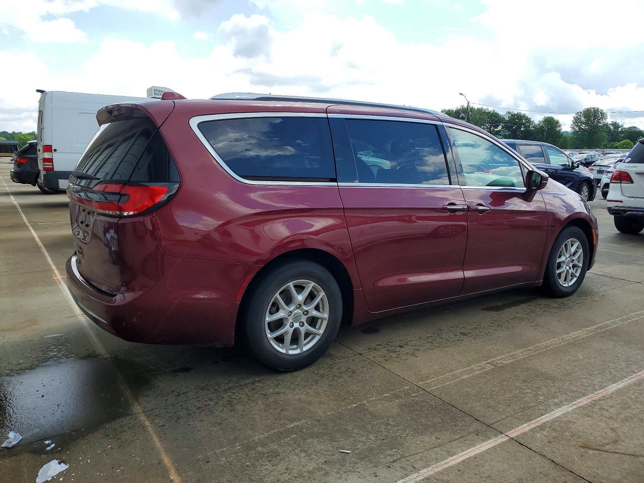 2021 Chrysler Pacifica Touring L - Image 3
