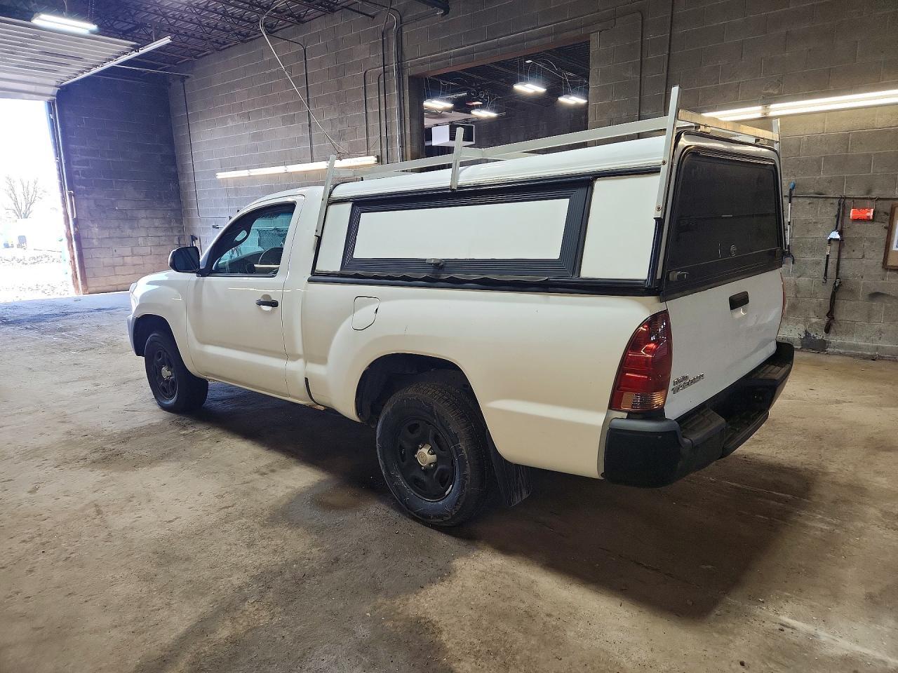 2012 Toyota Tacoma Base - Фото 2