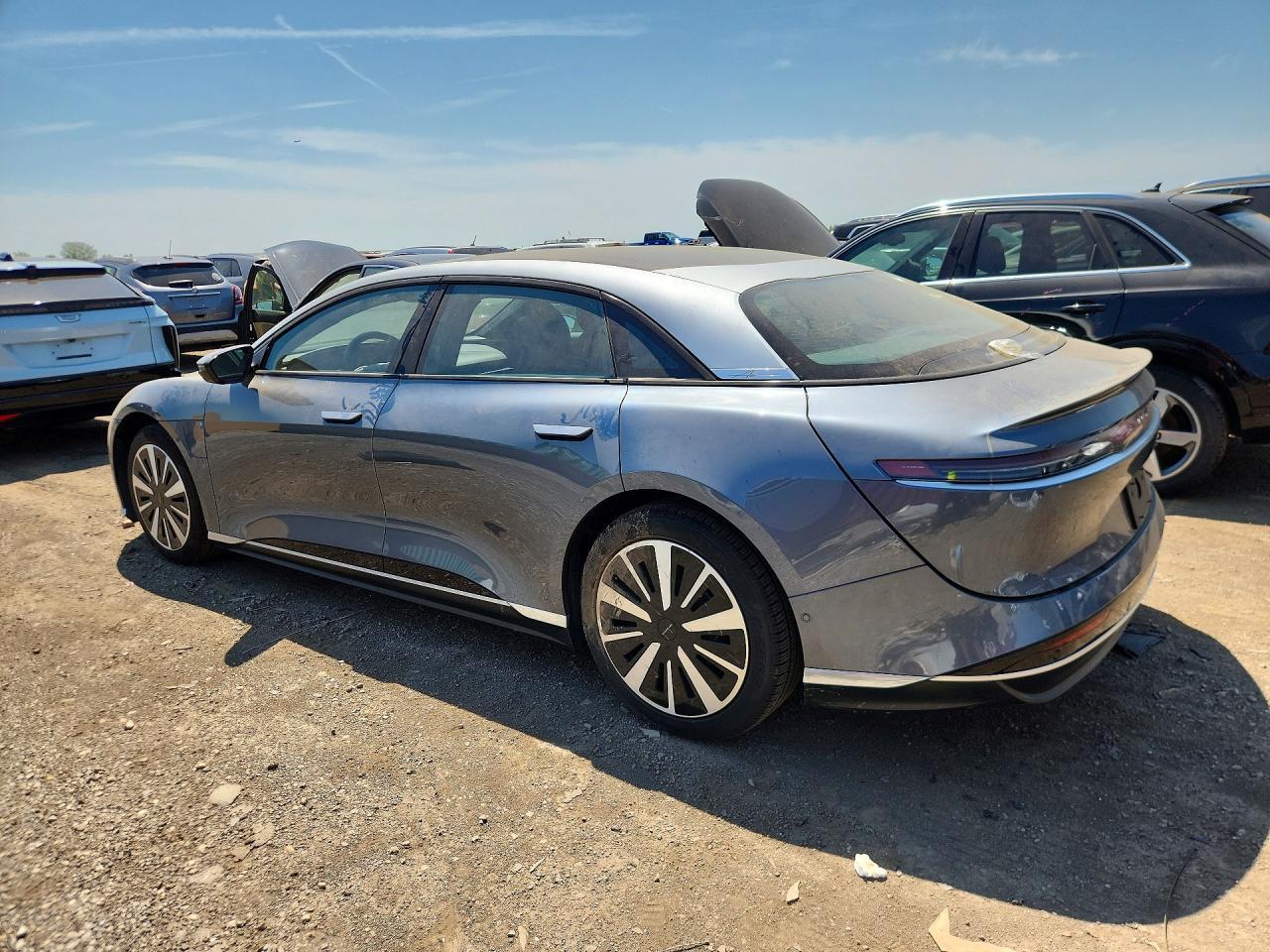 2025 Lucid Motors Air Touring - Фото 2