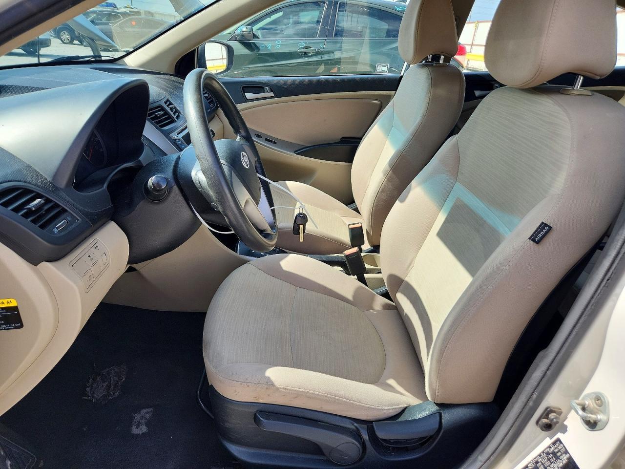2016 Hyundai Accent Se - Фото 7