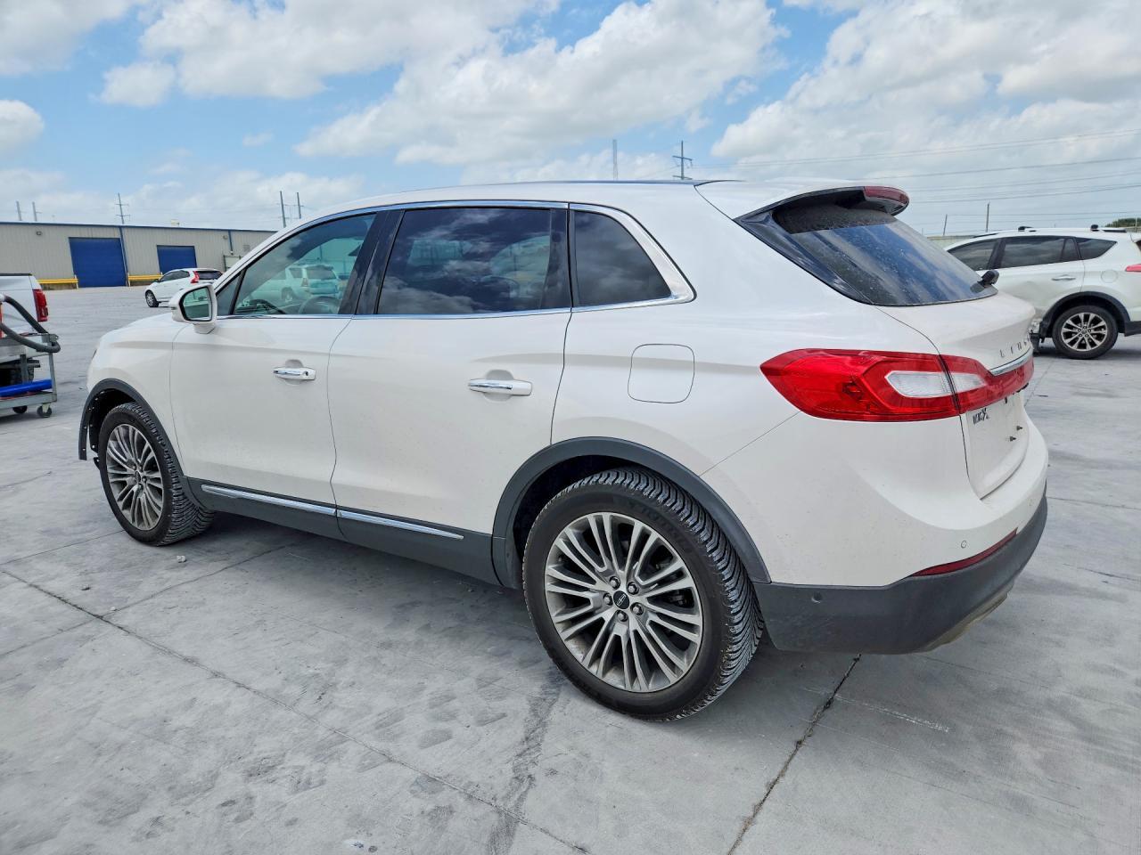 2017 Lincoln Mkx Reserve - Фото 2